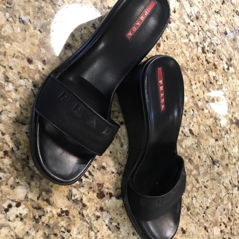 Women’s shoes - Picture 2 of 3